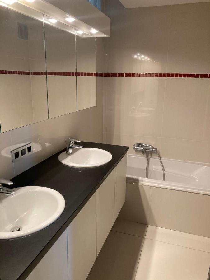 Seaview 3 Bedr - 8p - - Type Antwerpen85 - Frontal Seaview, Situated At The Apartment Ostend
