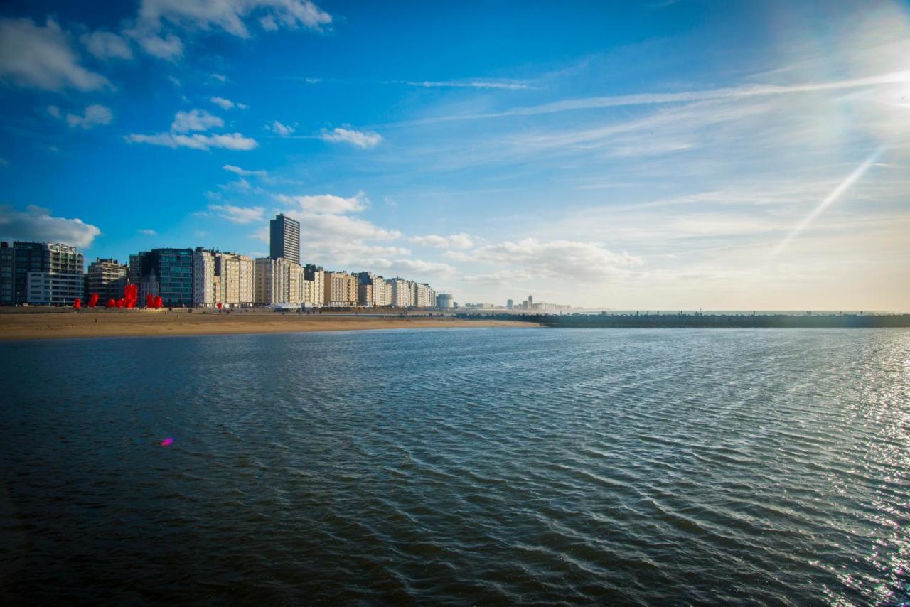 Seaview 3 Bedr - 8p - - Type Antwerpen85 - Frontal Seaview, Situated At The Apartment Ostend